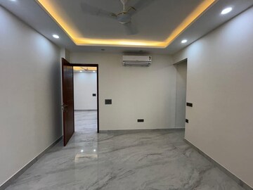 Master Bedroom in 4 BHK Builder Floor at Arya Chittaranjan Park, Kalkaji – for Rent