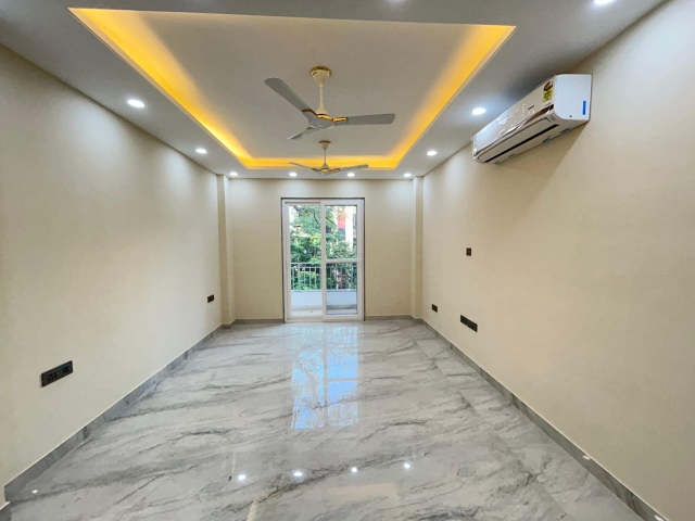 4 BHK + Pooja Room Builder Floor For Rent in Arya Chittaranjan Park