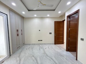 Bedroom in 4 BHK Builder Floor at Arya Chittaranjan Park, Kalkaji – for Rent