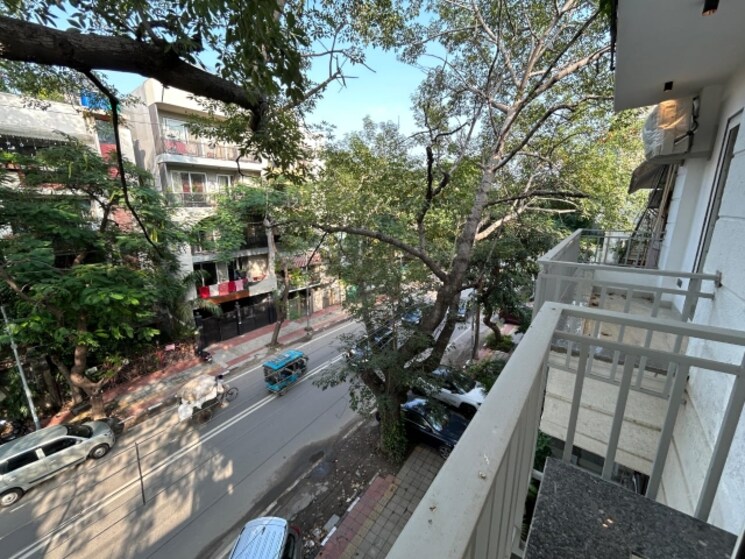 Balcony, arya-chittaranjan-park 4 Bedroom 2500 Sq.Ft. Builder Floor In Kalkaji Delhi 9300096