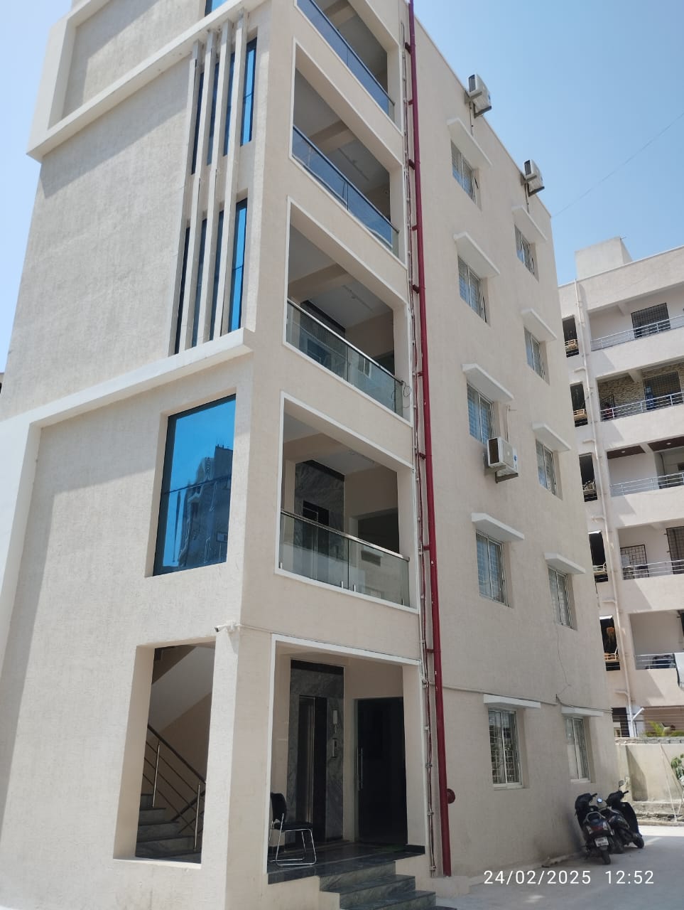 2 BHK Apartment For Sale in Nikhil Krishna Crown