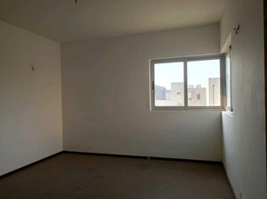 Master Bedroom in 4 BHK Builder Floor at Mapsko Casa BellA-Villas, Sector 82 – for Sale