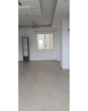 Room in 3 BHK Apartment at Vatika Seven Lamps, Sector 82 – for Sale