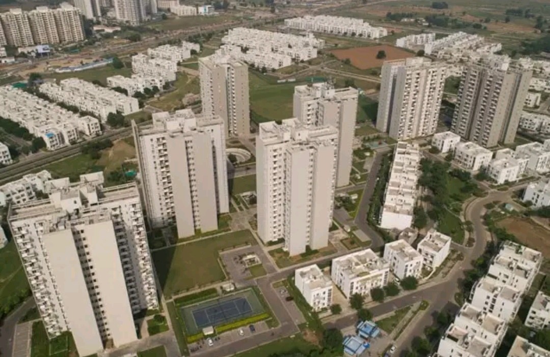 3 BHK Apartment For Sale in Vatika Seven Lamps