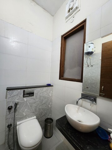 Bathroom in 3 BHK Builder Floor at Pir Machalla – for Rent