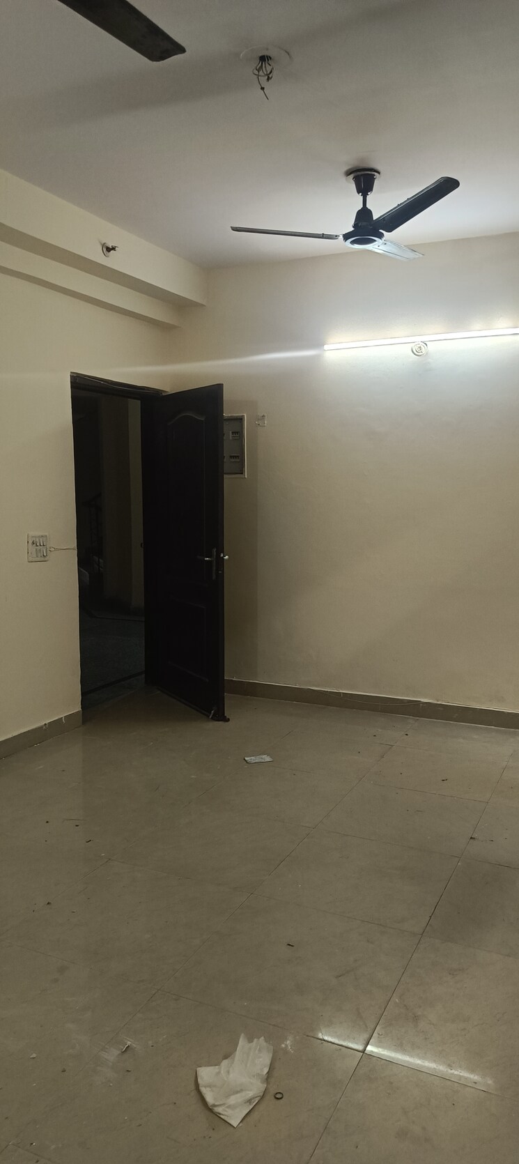 Room, gardenia-golf-city 2 Bedroom 950 Sq.Ft. Apartment In Sector 75 Noida 9300157