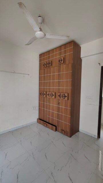 Room in 2 BHK Apartment at Sector 62 – for Sale