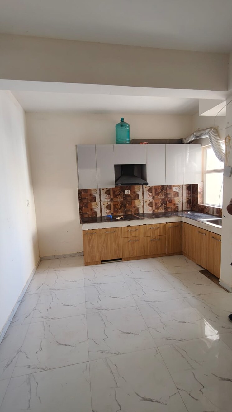 Kitchen, sector 62 2 Bedroom 636 Sq.Ft. Apartment In Sector 62 Gurgaon 9300182