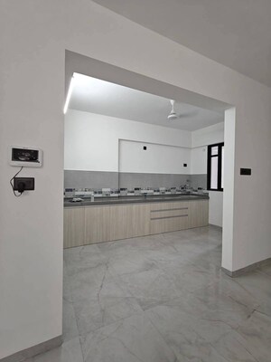 Room in 2 BHK Apartment at Unique Youtopia, Kharadi – for Rent