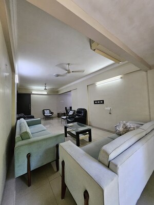 Team Area in 2 BHK Apartment at Amar Kunj Goregaon West, Goregaon West – for Rent