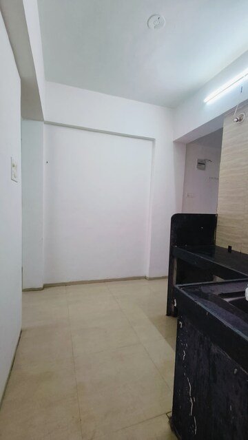 Room in 1 BHK Apartment at Blue Berry, Kharadi – for Rent