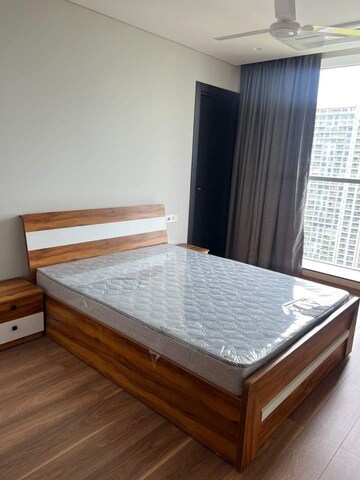 Bedroom in 2 BHK Apartment at Majestique Towers, Kharadi – for Rent