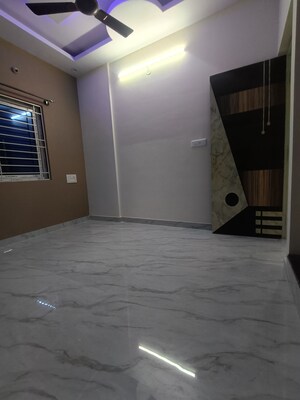 Room in 2 BHK Builder Floor at Kudlu Gate – for Rent