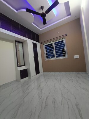 Room in 2 BHK Builder Floor at Kudlu Gate – for Rent
