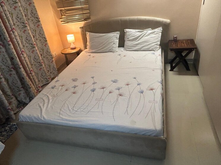 Bedroom, suncity-vatsal-valley 2 Bedroom 1050 Sq.Ft. Builder Floor In Gwal Pahari Gurgaon 9300218