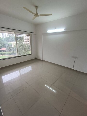Room in 2 BHK Apartment at Kolte Patil Beryl, Kharadi – for Rent