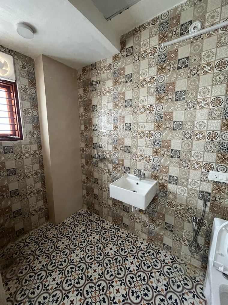 Bathroom, ansal-sushant-lok-i 3 Bedroom 1745 Sq.Ft. Builder Floor In Sector 43 Gurgaon 9300231