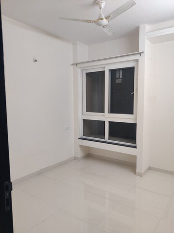 Furnished Amenities in 2 BHK Apartment at Nyati Elysia, Kharadi – for Rent
