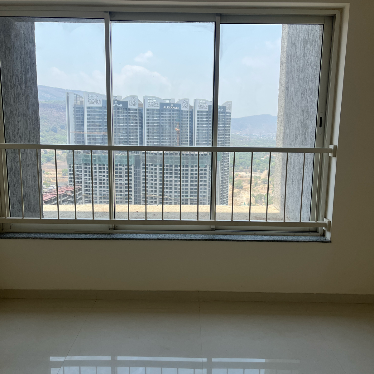 2 BHK + Extra Room Apartment For Rent in Adhiraj Samyama