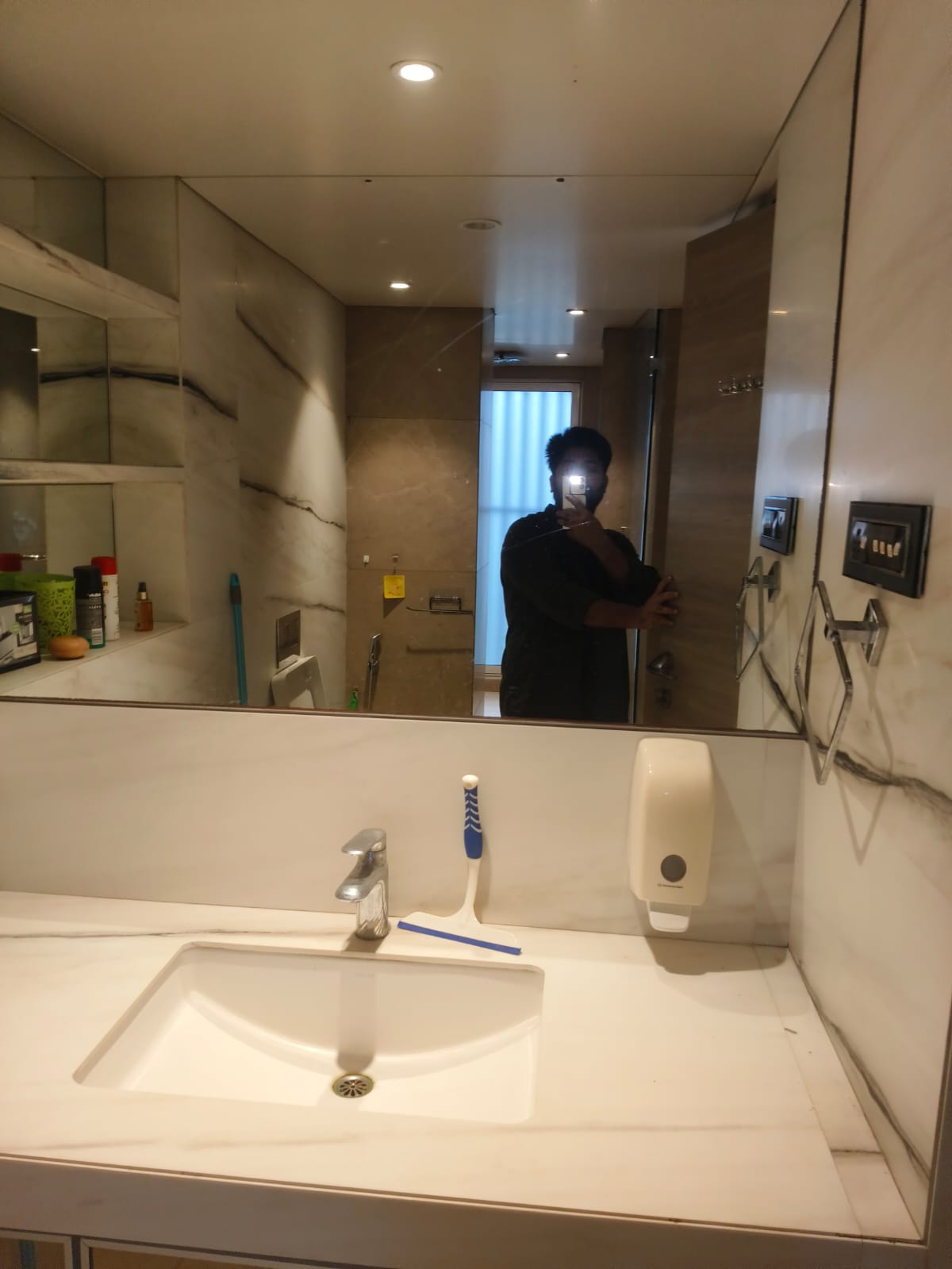 2 BHK Apartment For Rent in JP Decks