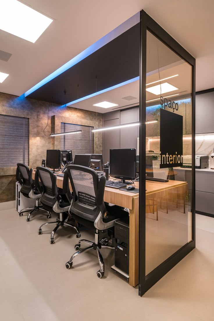 Office Space For Rent in Wagle Industrial Estate