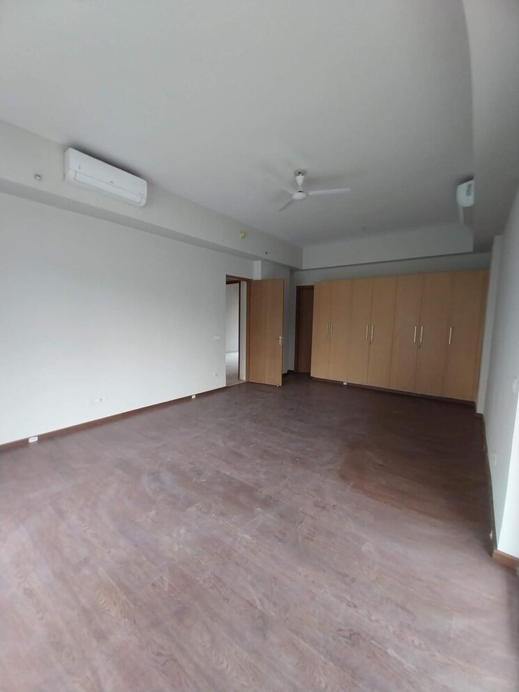 Room, spaze-kalistaa 4 Bedroom 4200 Sq.Ft. Apartment In Sector 84 Gurgaon 9300344