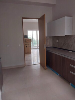 Room in 4 BHK Apartment at Spaze Kalistaa, Sector 84 – for Rent