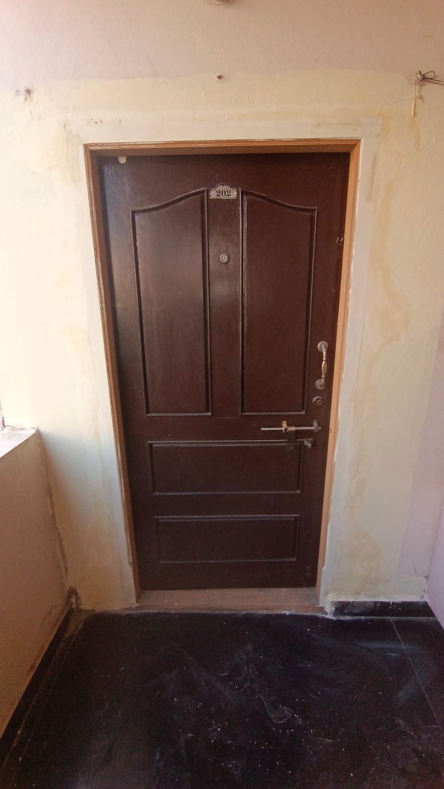 2 BHK + Extra Room Apartment For Rent in Vvt Apartment 