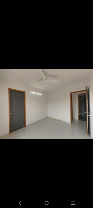 Room in 3 BHK Apartment at Shaligram Prime, Ghuma – for Rent
