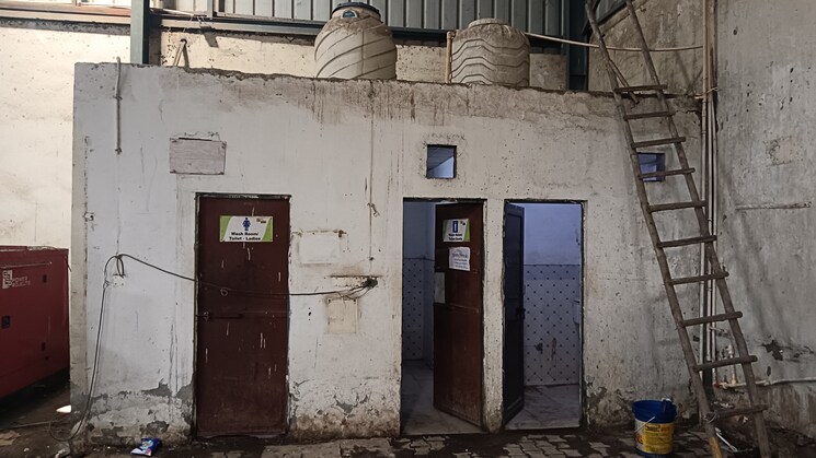 Exterior View, wazirabad Commercial Warehouse 16000 Sq.Yd. In Wazirabad Gurgaon 9300389