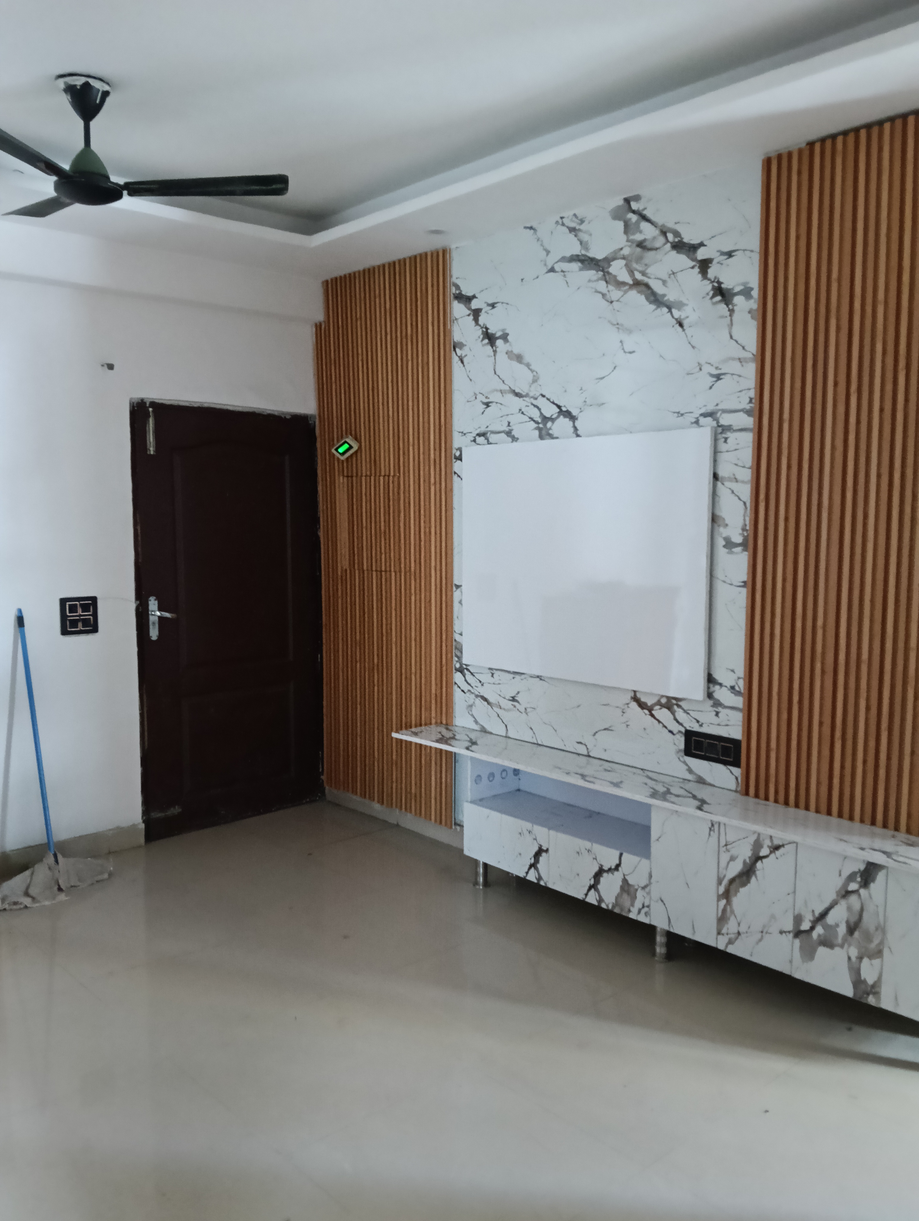 2 BHK + Pooja Room Apartment For Rent in VVIP Addresses