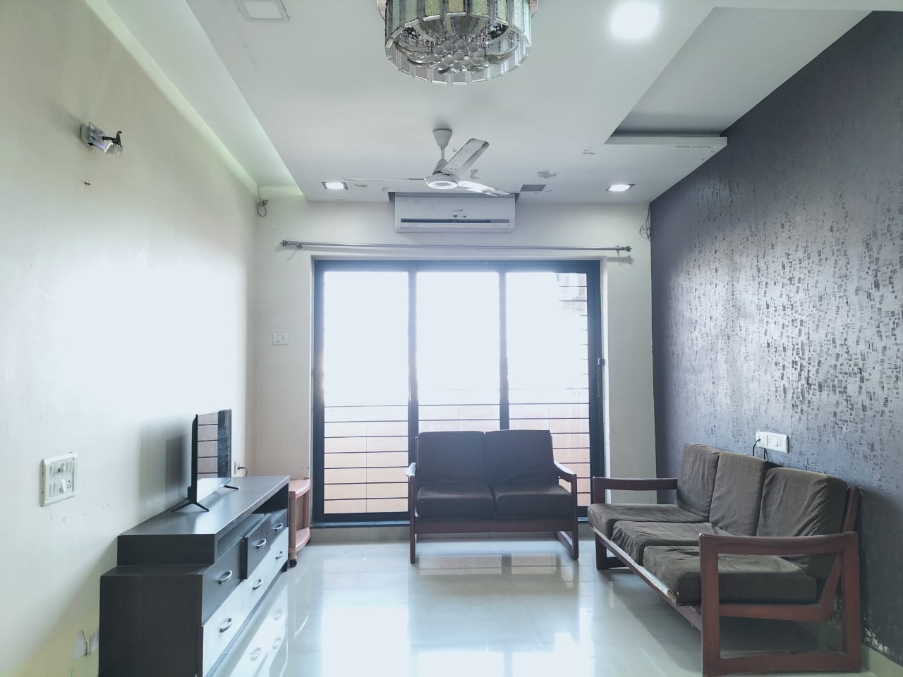 2 BHK + Study Room Apartment For Rent in K Raheja Heights