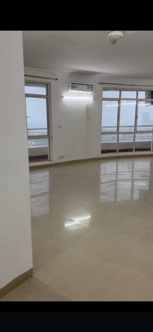 3 BHK Apartment For Rent in Raheja Vedaanta, Sector 108