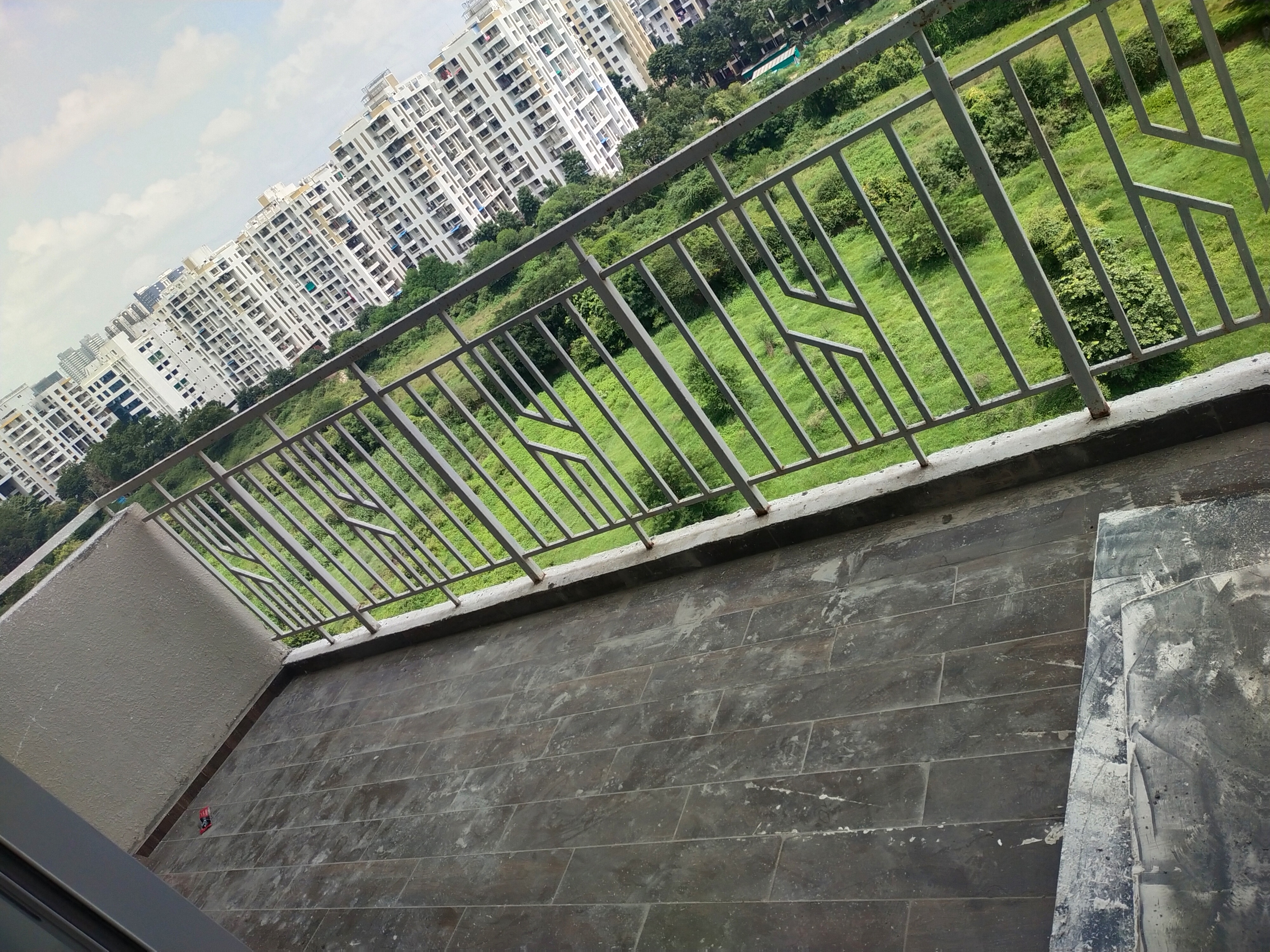 2.5 BHK + Pooja Room Apartment For Rent in Kalpataru Exquisite Sierra