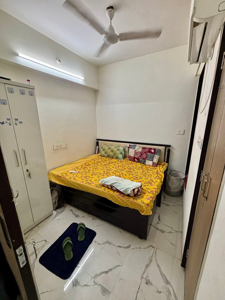 Bedroom, andheri east Pg For Girls In Andheri East 9300457