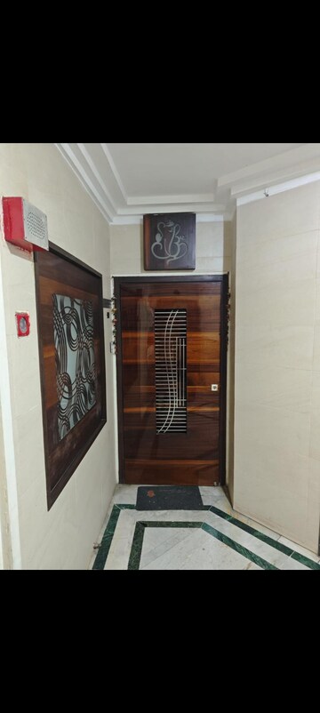 Furnished Amenities in 2 BHK Apartment at Gayatri CHS Seawoods, Seawoods – for Rent
