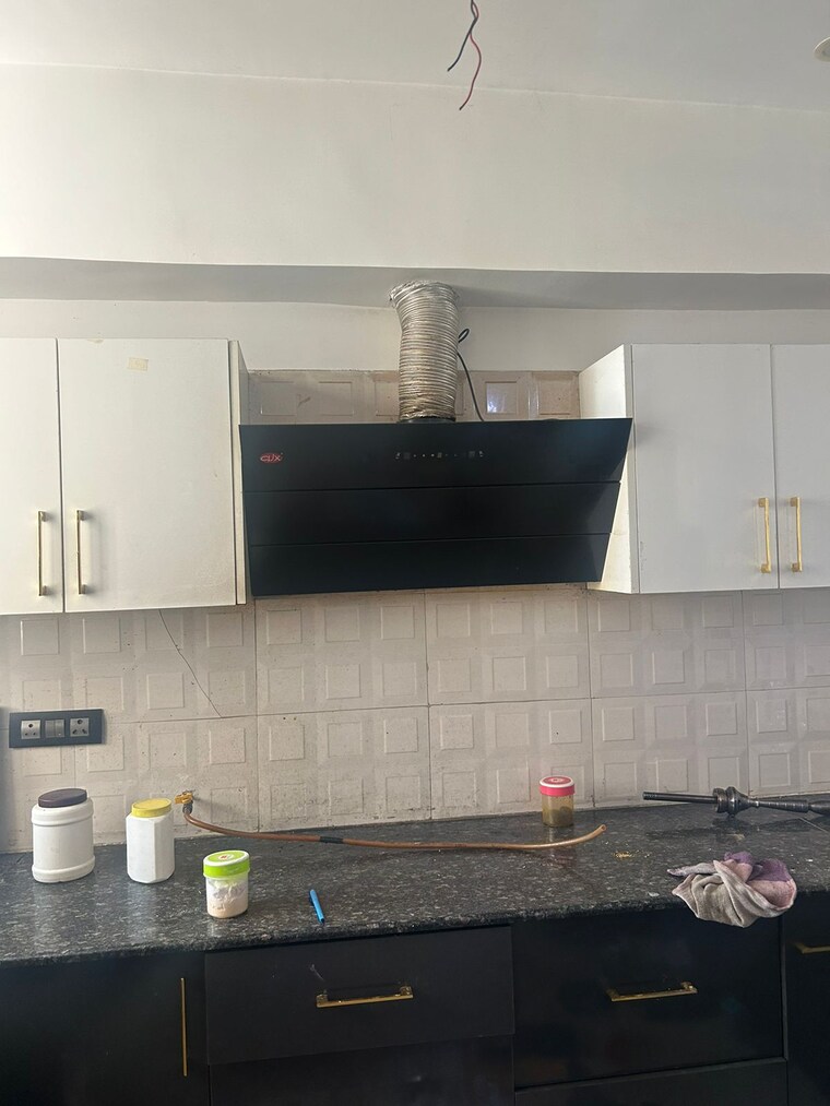 Kitchen, nk-sharma-savitry-greens 3.5 Bedroom 1735 Sq.Ft. Apartment In Lohgarh Zirakpur 9300468