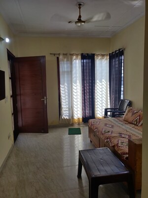 Bedroom in 2 BHK Builder Floor at Sector 78 – for Rent