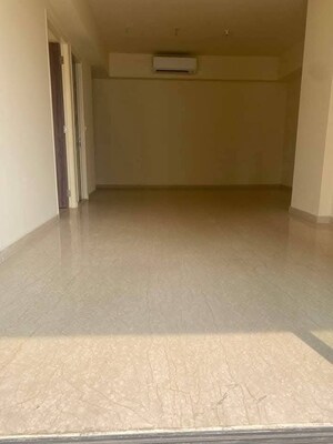 Room in 3 BHK Apartment at Lodha Sterling, Kolshet Road – for Sale
