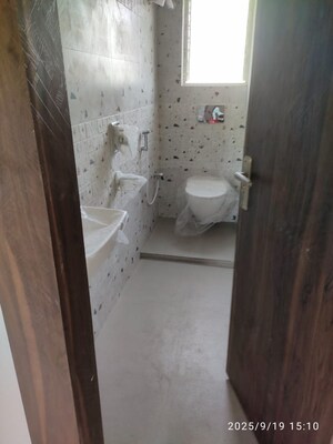 Bathroom in 3 BHK Apartment at City Centre, Salt Lake City – for Sale