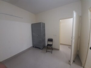 Room in 3 BHK Apartment at Conscient Habitat Residences, Sector 78 – for Rent