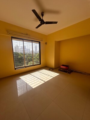 Room in 2 BHK Apartment at Bhoomi Acres, Thane West – for Sale