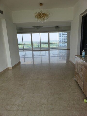 Room in 4 BHK Apartment at Krrish Provence Estate, Gurgaon Faridabad Road – for Rent