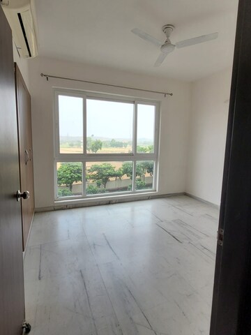 Room in 2 BHK Apartment at Umang Winter Hills, Sector 77 – for Rent