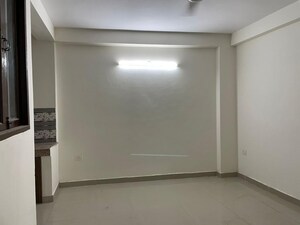Room in 1 BHK Apartment at Saket – for Rent