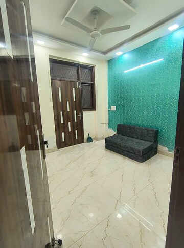 2 BHK Builder Floor For Rent in Govindpuri