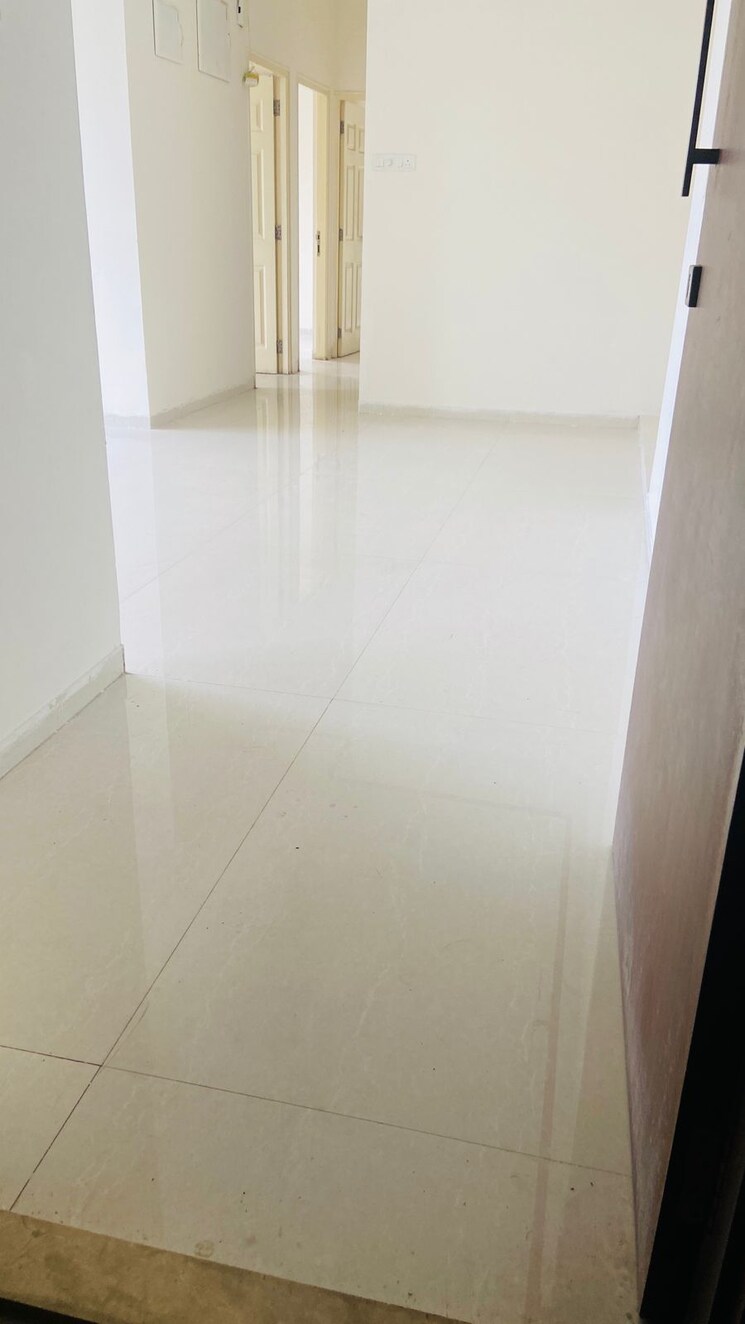 Room, vijay-orovia 3 Bedroom 869 Sq.Ft. Apartment In Ghodbunder Road Thane 9300605