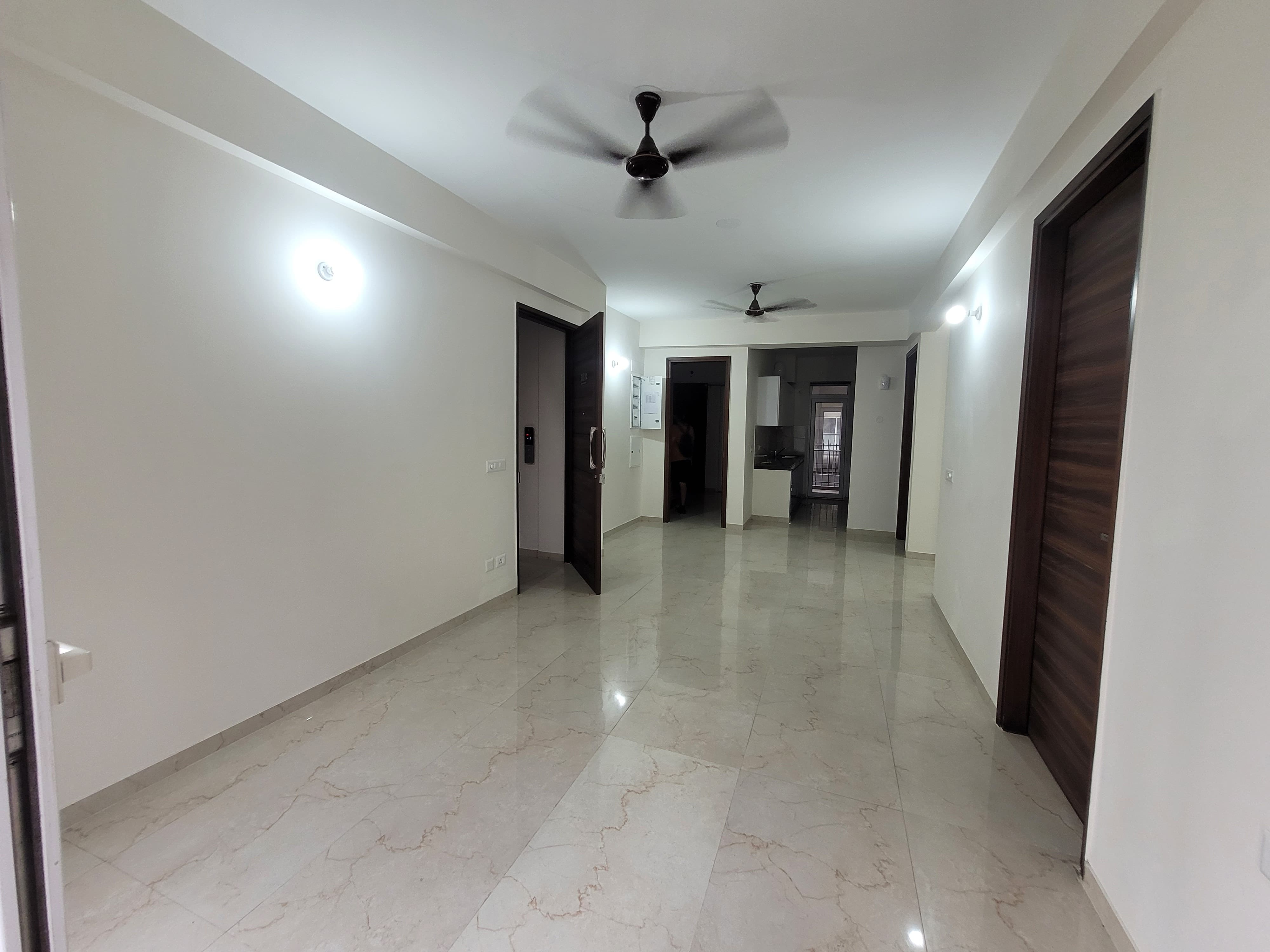 3 BHK Apartment For Sale in Smart World Gems