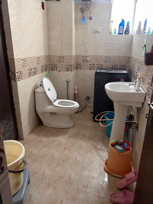 Bathroom in 2 BHK Apartment at Gomti Nagar – for Rent