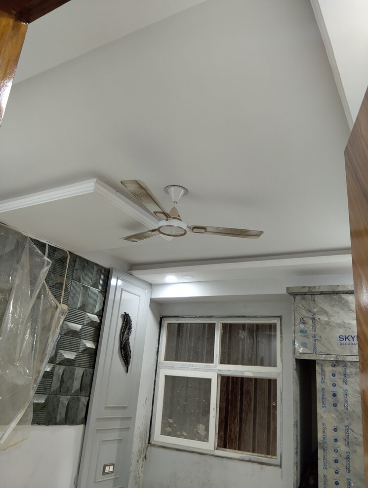 undefined, sector 73 3 Bedroom 1350 Sq.Ft. Builder Floor In Sector 73 Noida 9300668